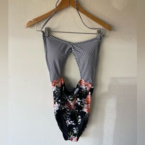 Women’s one Piece Bathing Suit- XXL